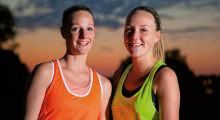 Elvira gaat met vriendin hardlopen