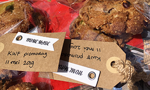 Koekjes voor de KWF-promodag in Oosterbeek.