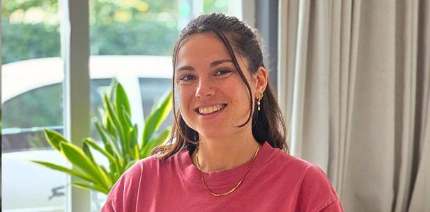 vrouw binnen portret foto