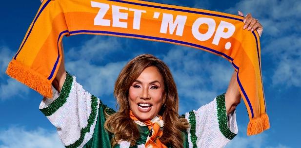 Patty Brard support stoppers met sjaal Zet 'm op