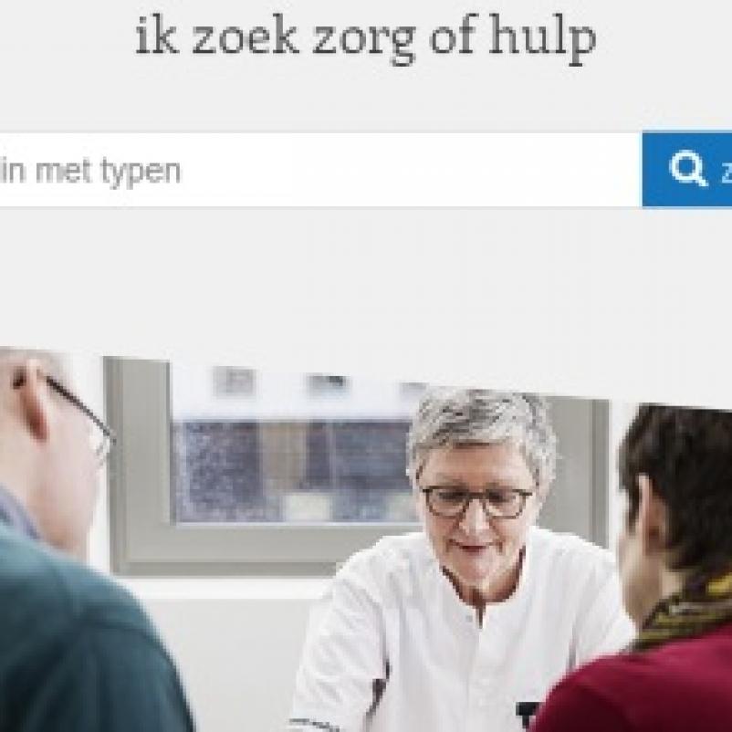 Verwijsgids op kanker.nl: arts praat met patiënt