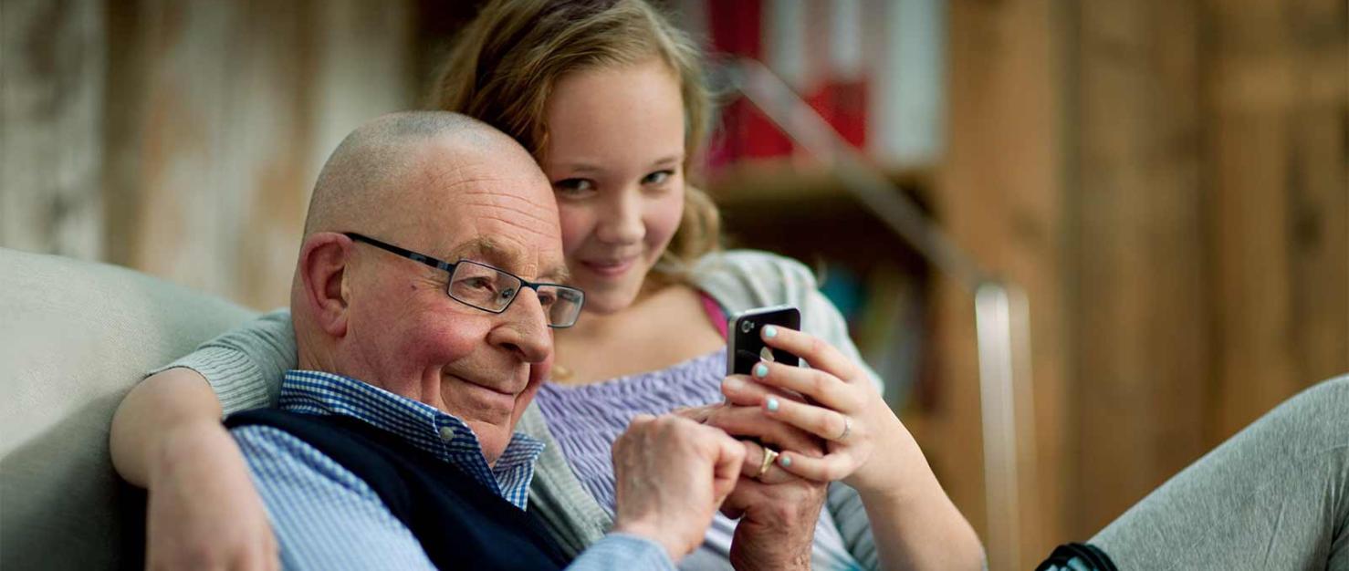 Opa met kleindochter