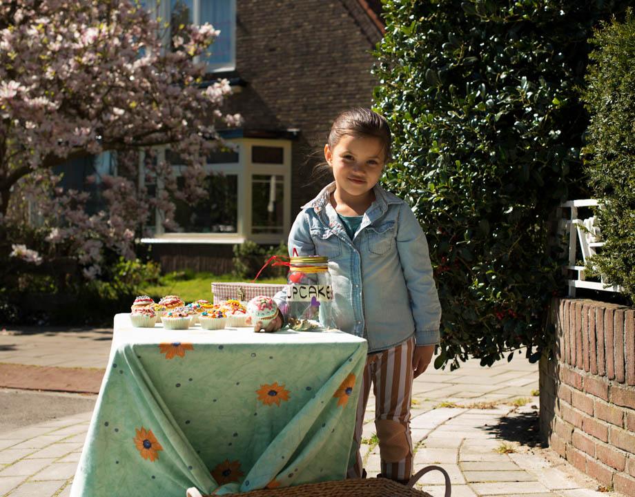 Isis zamelt geld in met verkoop cupcakes